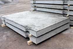 Каким требованиям должны соответствовать дорожные бетонные плиты: полезные советы по их выбору