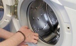 Почему не крутится барабан в стиральной машине: основные причины и способы их устранения