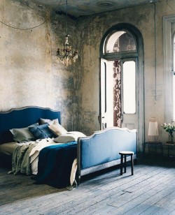 Как оформить спальню в итальянском стиле: полезные советы по выбору мебели