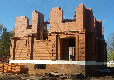 Дома из керамических блоков: основные характеристики, разновидности и особенности строительства