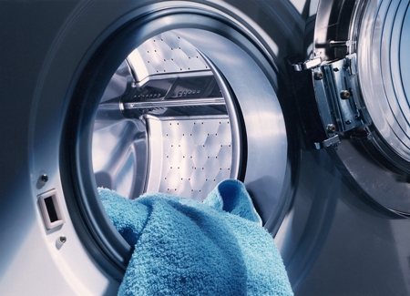 Стиральная машина не сливает воду: частые причины и методы устранения поломки