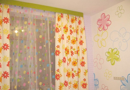 Выбираем шторы для детей: виды материала, преимущества и особенности