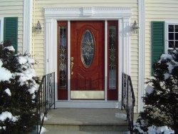 Правила установки входной двери в частном доме: как действовать 
