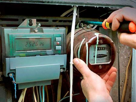 Замена электрического счетчика: практические рекомендации и этапы работ