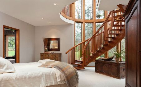 Винтовая лестница своими руками: достоинства конструкции, особенности и рекомендации по монтажу