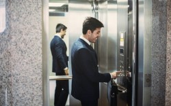Почему лифт вдруг остановился и что делать, чтобы устранить поломки