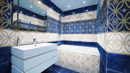Плитка для стен в ванной комнате: виды, стилевое решение и сочетание