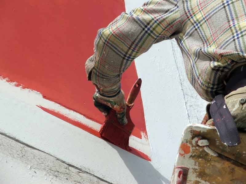 Мытье и покраска фасадов методом промышленного альпинизма