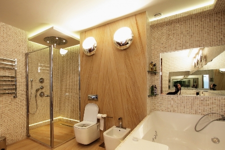 Светодиодные светильники для ванной комнаты: достоинства и разновидности приборов
