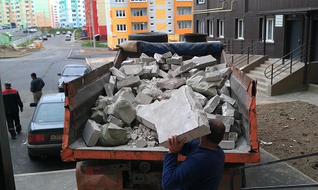 Способы вывоза строительного мусора: этапы и правила 